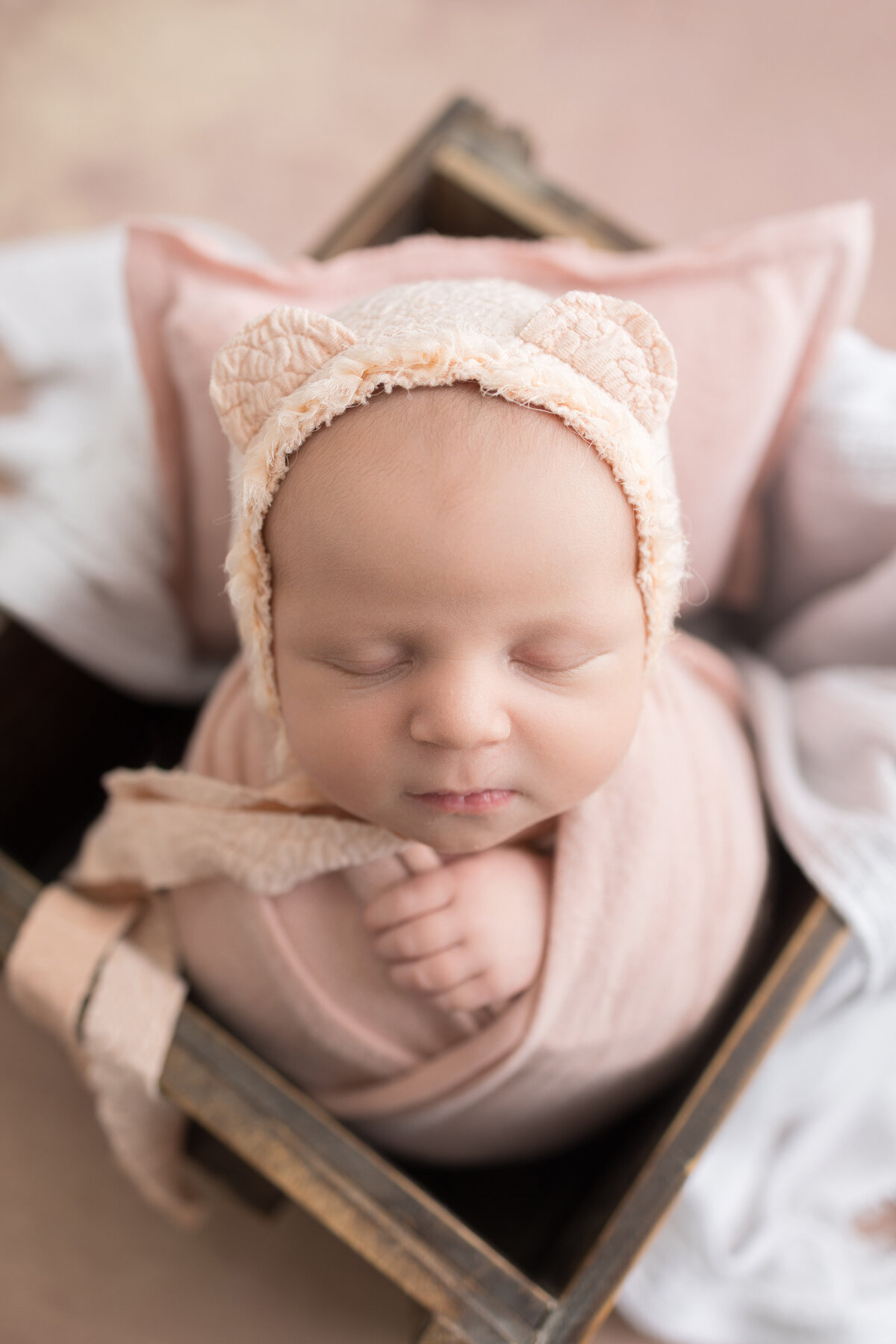 SHP_Nora F Newborn-30