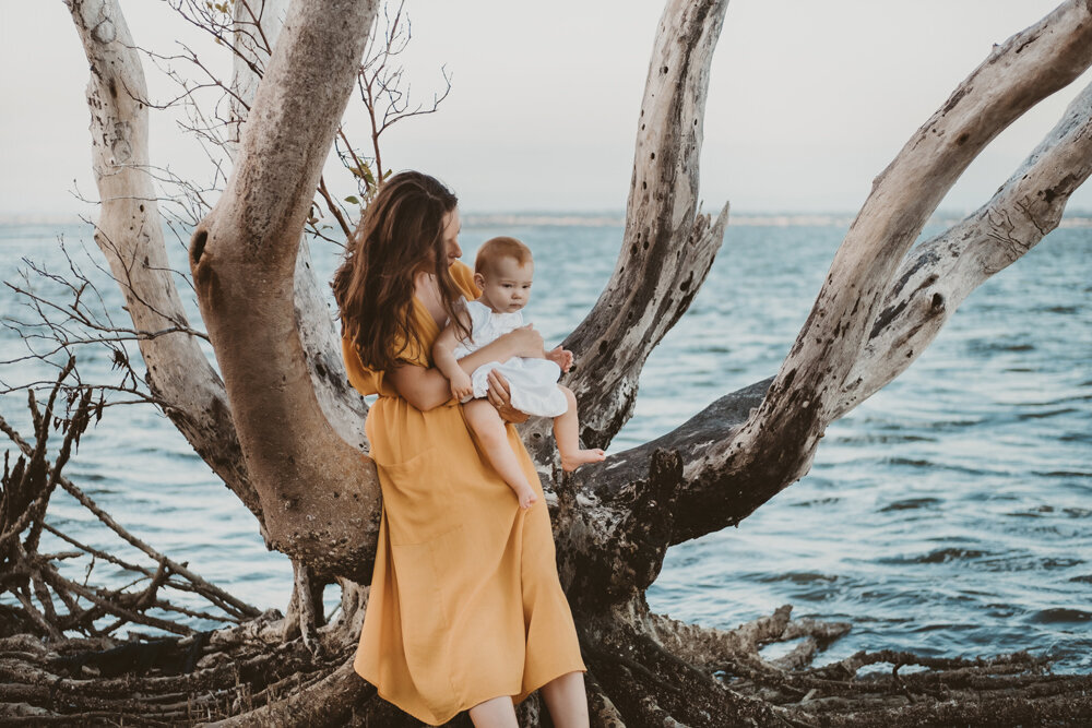 Nudgee-Beach-Breastfeeding-Photos---Blury-Photography