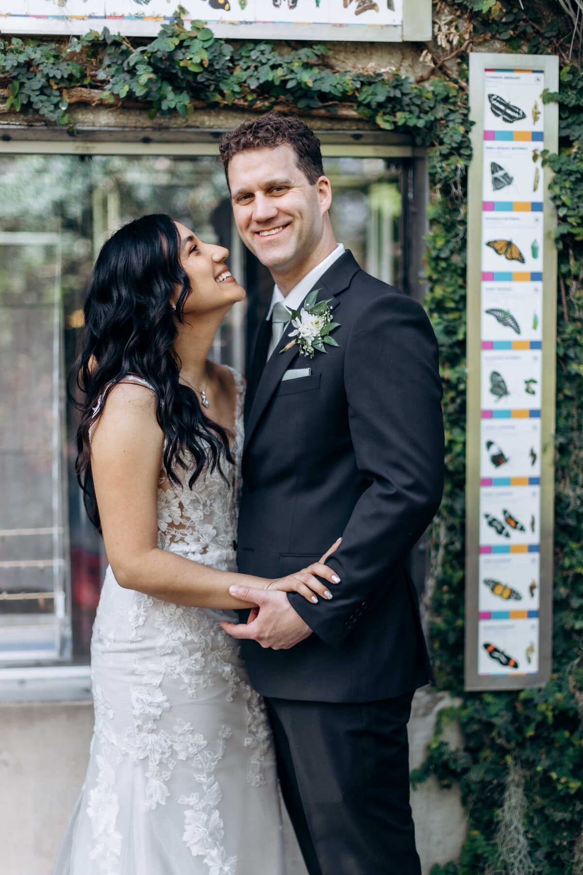 Calgary Zoo Spring Wedding-45