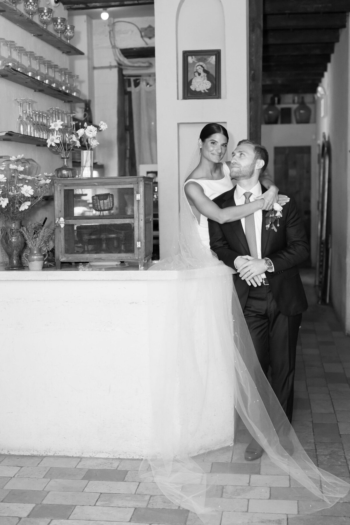 Bride & Groom Portrait by Lisa Blanche Photography