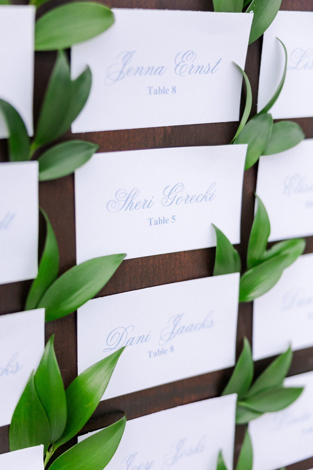 04-elegant-reception-details-at-whistling-straits-clubhouse