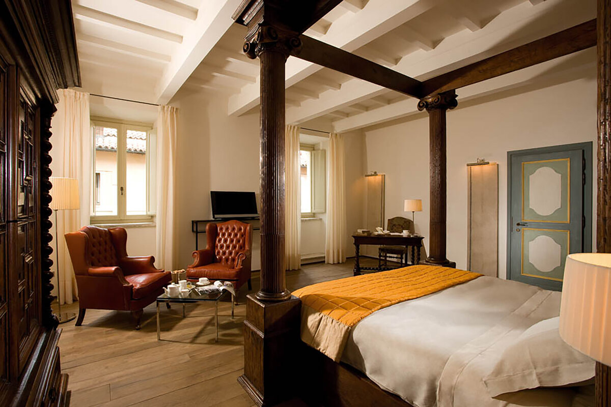 Waterstone - Palazzo Seneca- Norcia - Luxury Boutique Hotel - Junior suite connecting 2