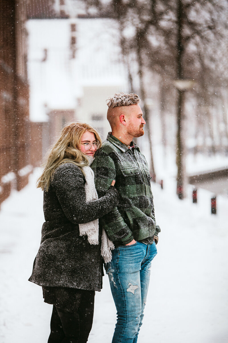 Loveshoot in de sneeuw Norah Fotografie