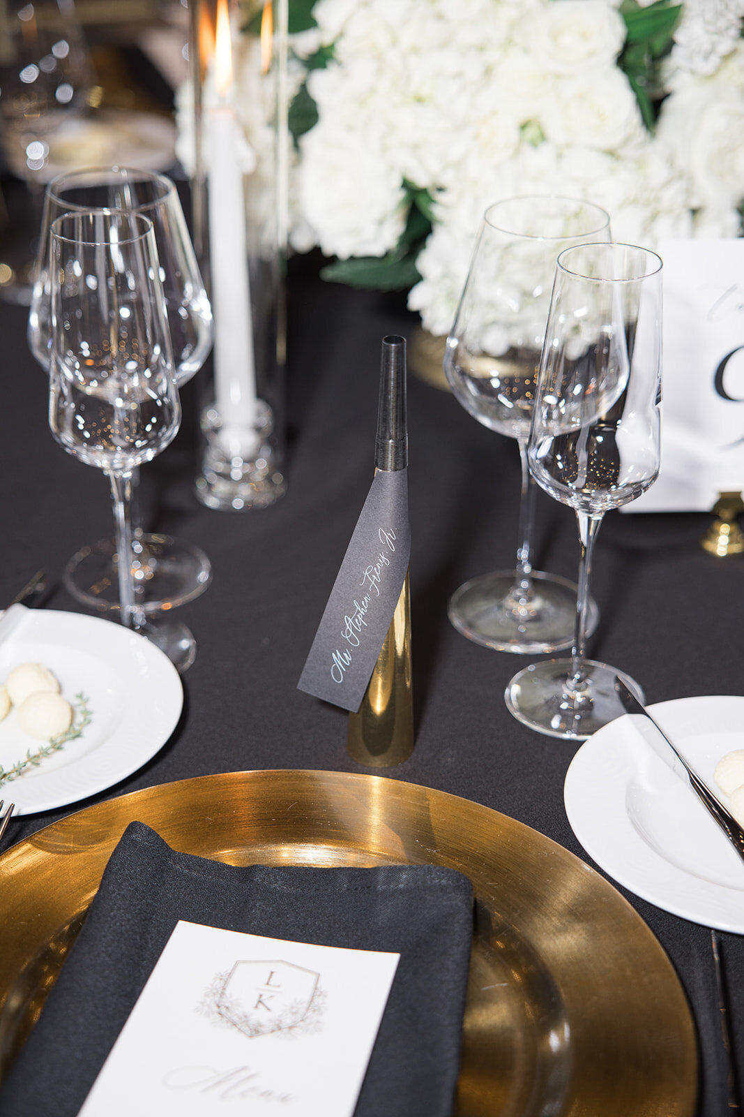 New-Years-Eve-Nosiemaker-Placecard-Wedding