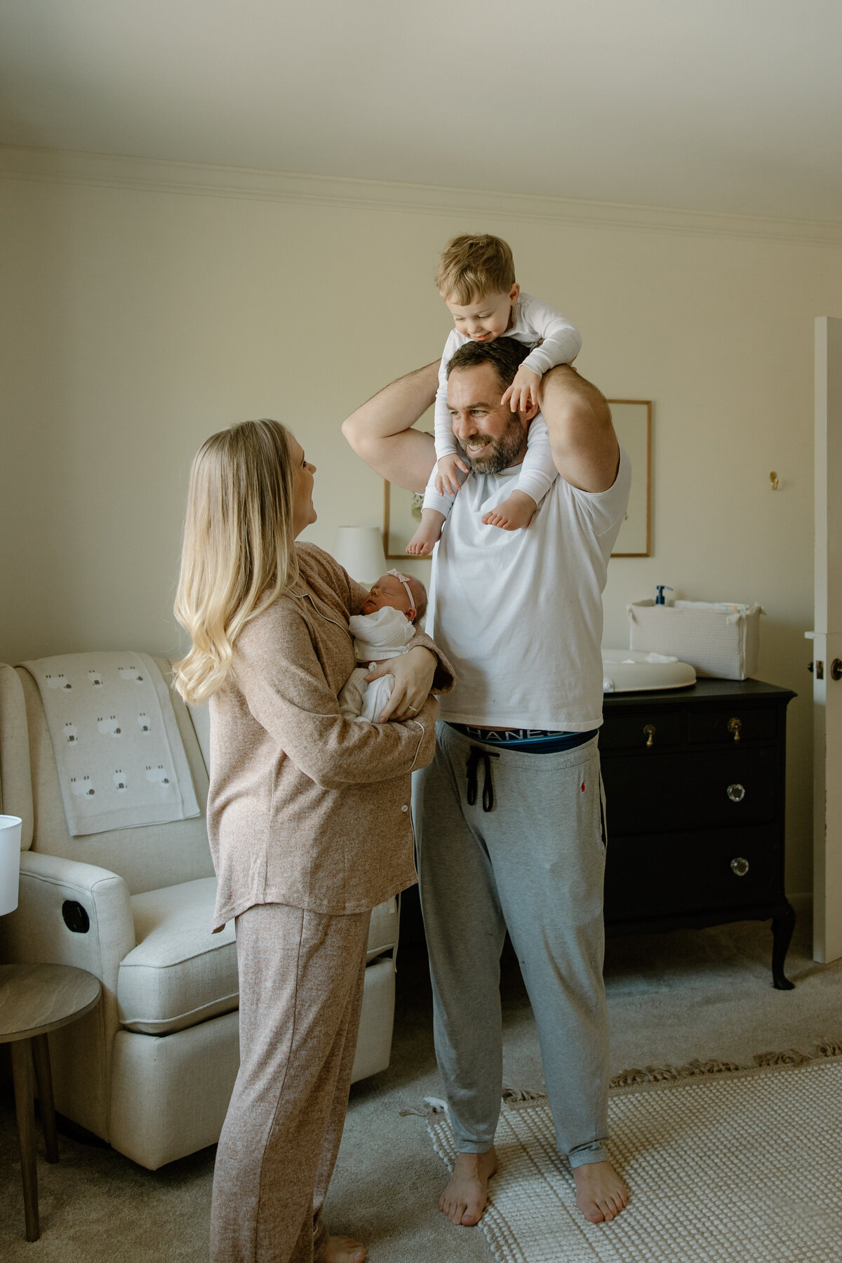 Abigail Anne Photography Storytelling Wedding Photographer in Colorado and Chicago — Family Photo 15