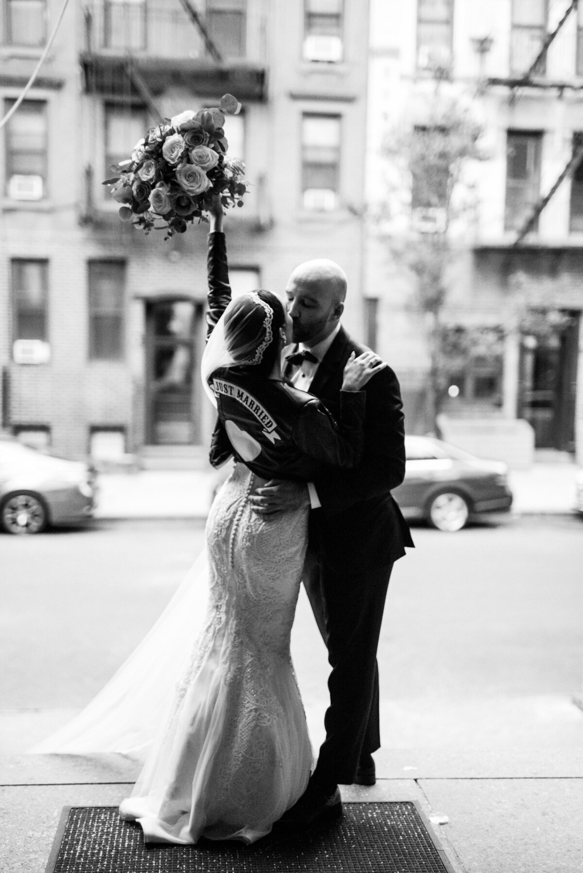 Niki Marie Photography Classic Timeless Wedding Photographer Detroit Michigan Chicago Illinois New York New Destination Travel Fine Art High End Luxury Wedding Engagement Elopement Photo Black White Elegant Traveling Travel City10