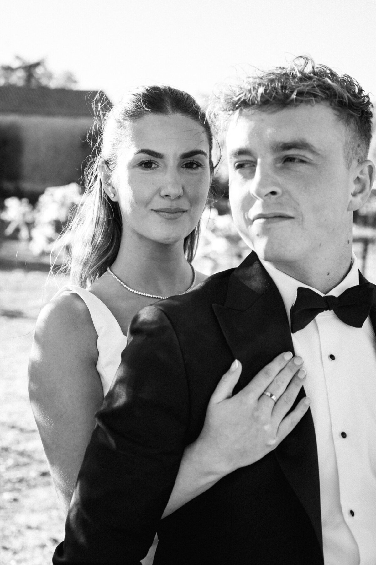 destination-wedding-couple-portrait-french-chateau16