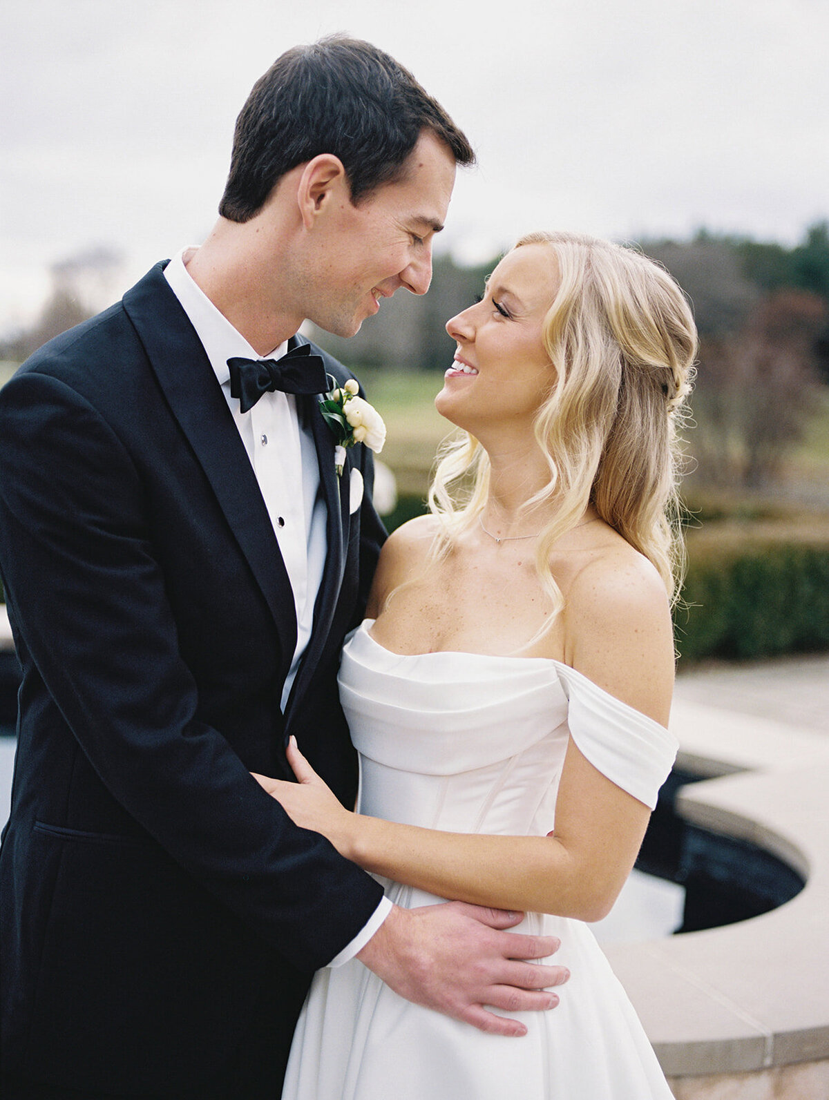 first look with the groom and the bride at a Columbus venue up close