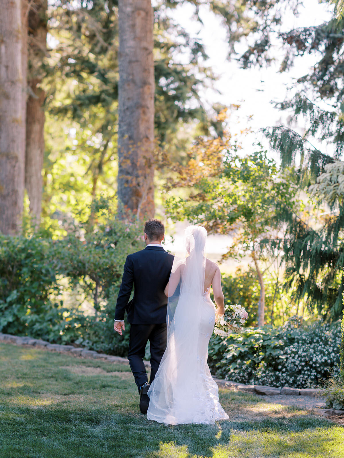 Carlos-Hernandez-Photography-Megan-Trevor-Wedding-Portland-Oregon-371