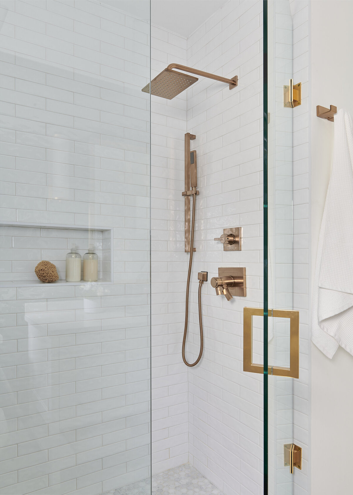 mississauga-interior-design-bathroom-oakwood-project-2