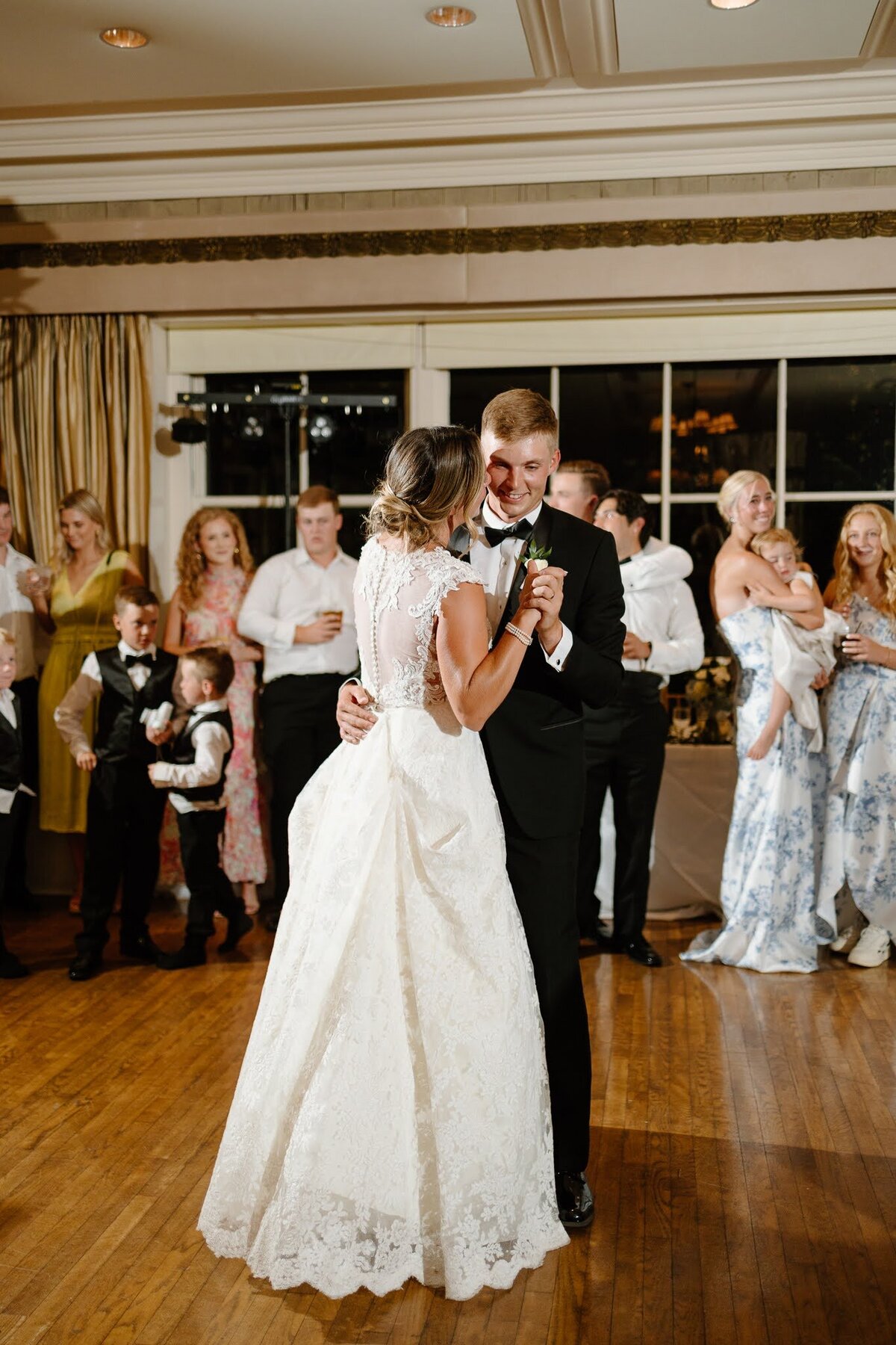 Nichole-Babiez-Photography-Dunham-woods-Geneva-Illinois-Wedding-luxury-editorial-timeless-modern-candid-bride-inspiration-chicago-photographer--126