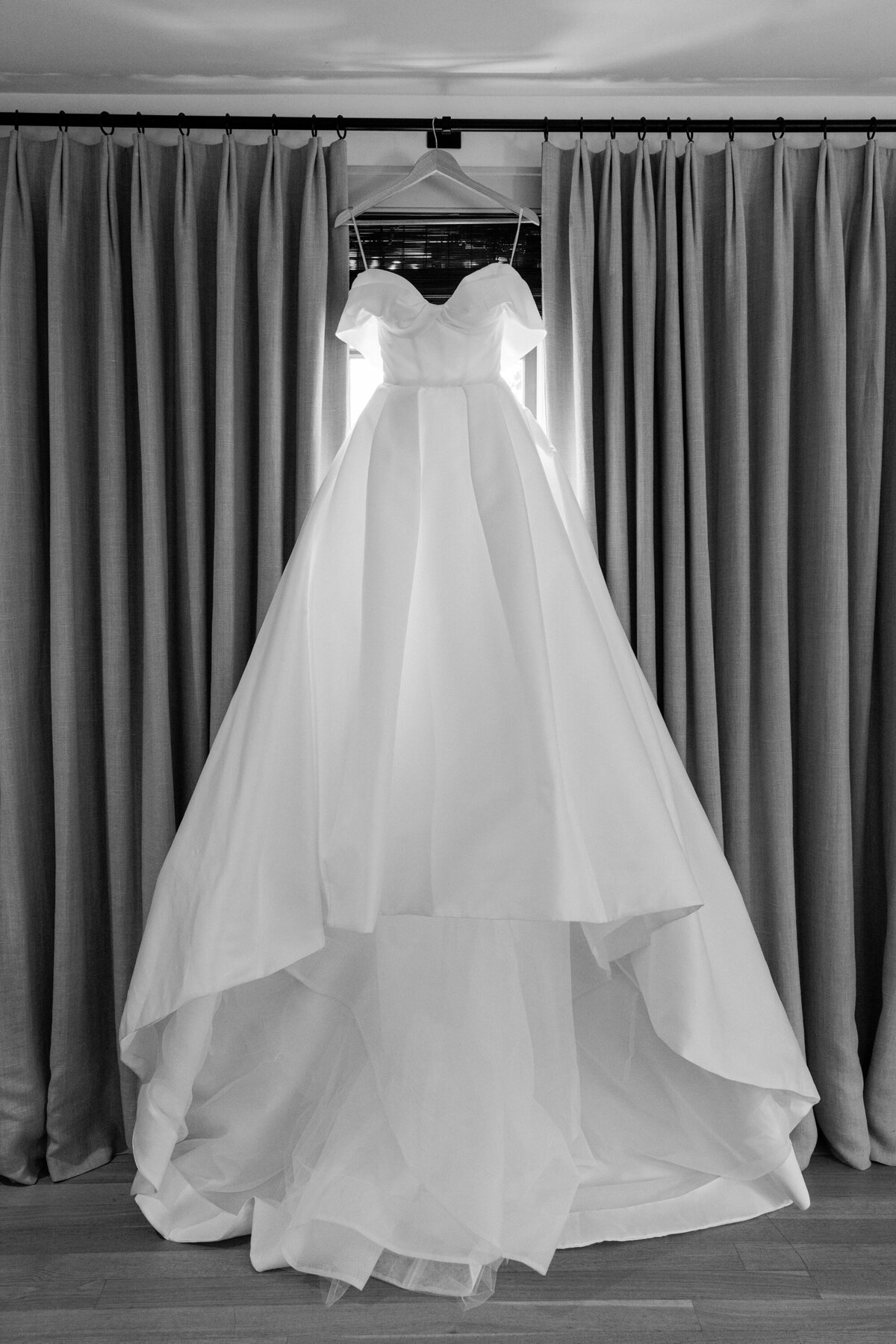 KateEdwardsWeddings_Lisa&Jacob_ValleyRockInn-9