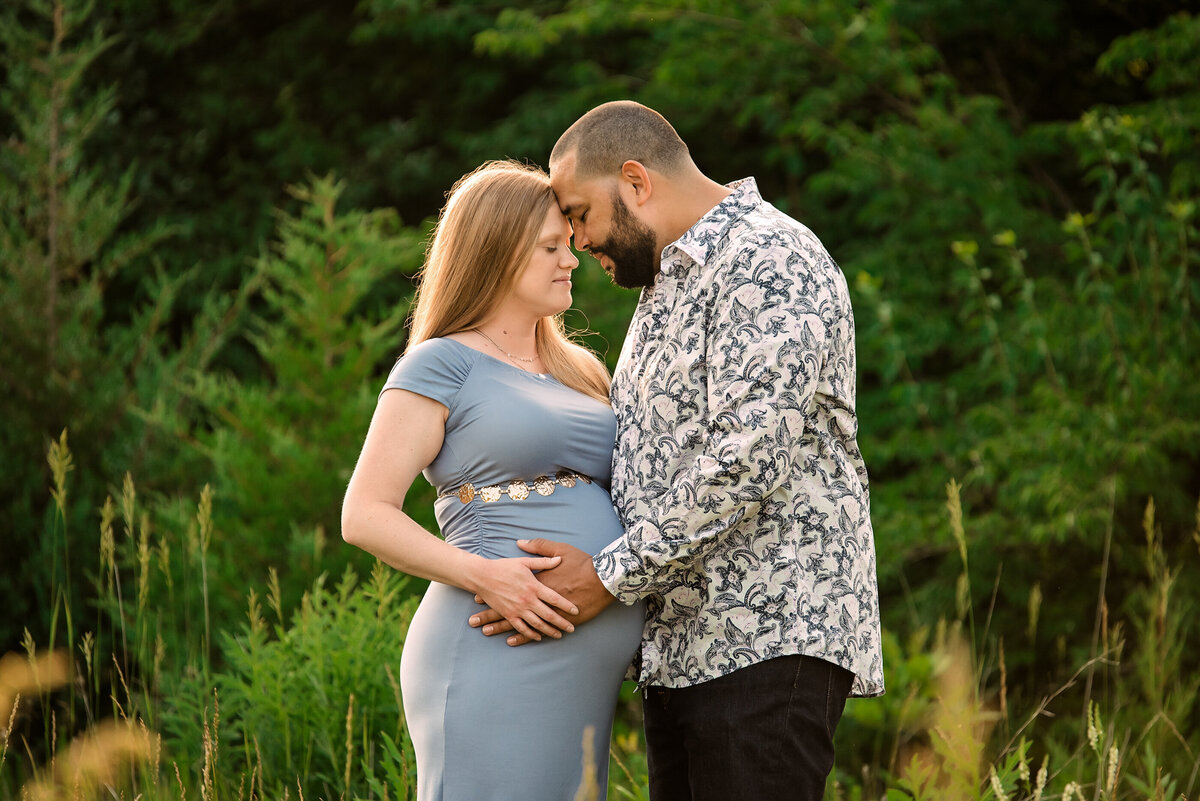 best maternity photography Meridian Hills IN, get maternity pictures taken