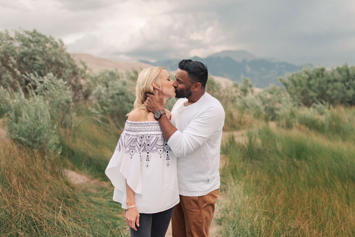 sanddunes_colorado_engagement_photo3