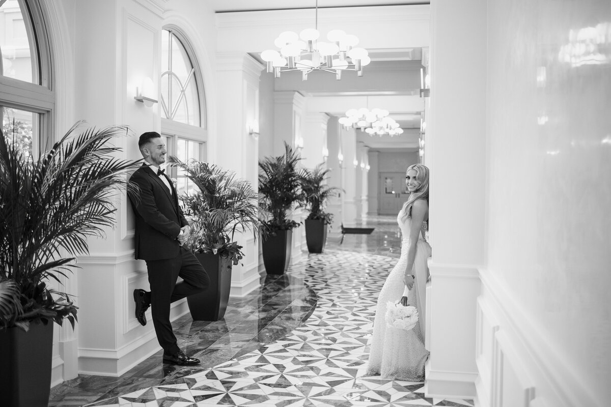 alt="Romantic couple's portrait at the luxury Ritz Carlton in Sarasota Florida"