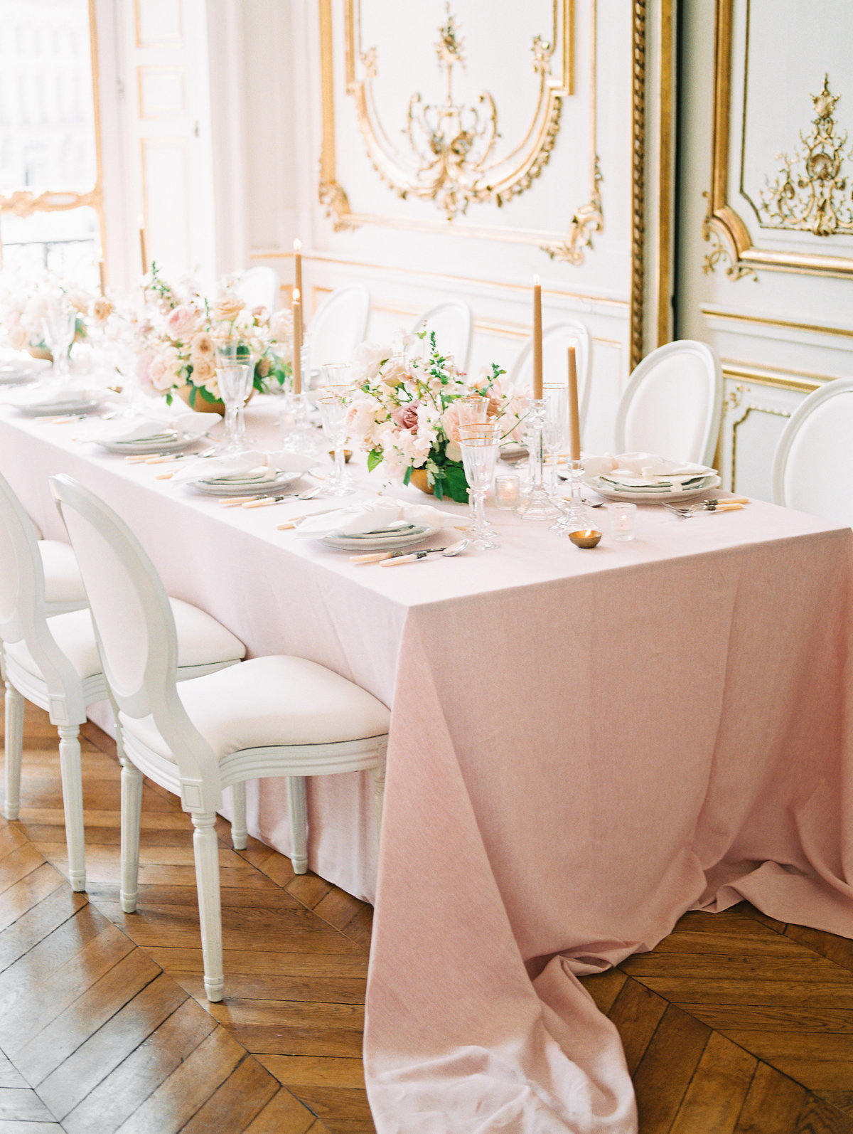 Table-Parisian Wedding at Hotel D'Evreux