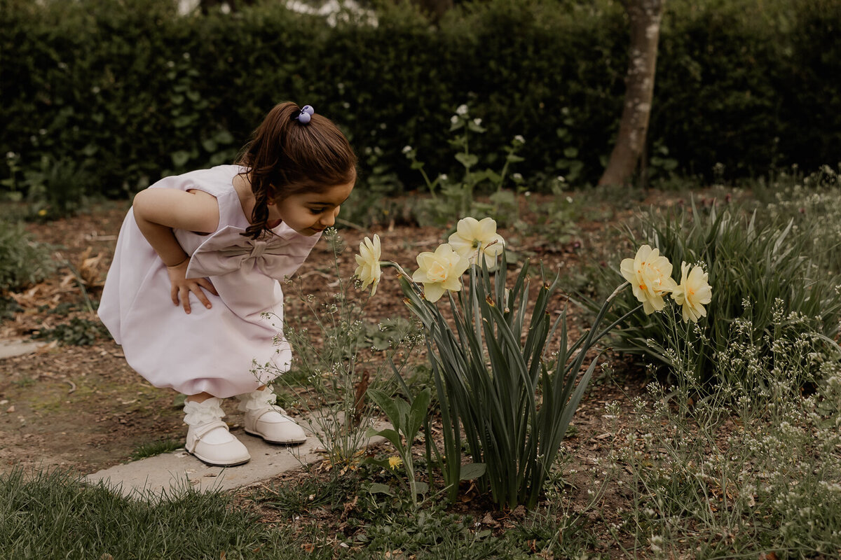 family photoshoot at ringwood botanical gardens nj