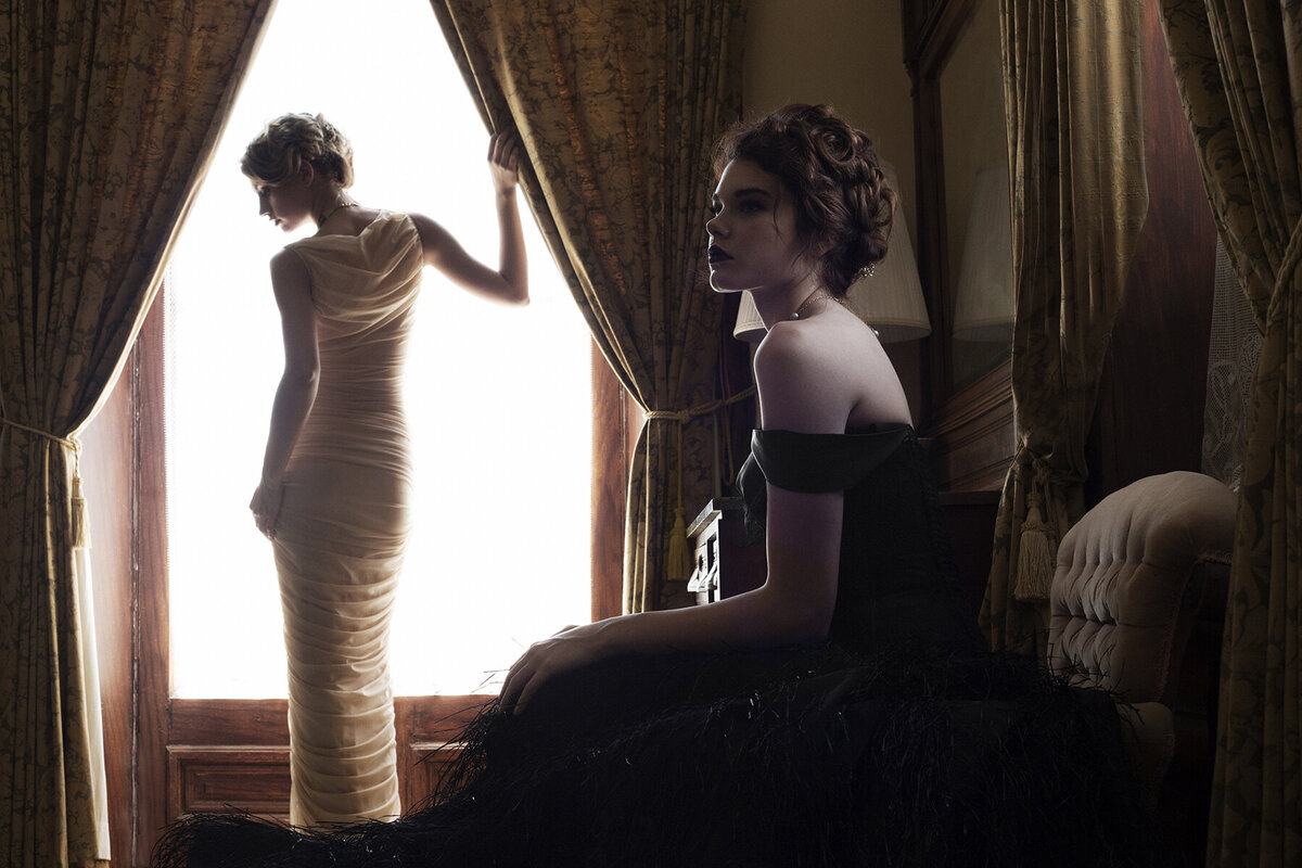 Editorial_Chateau_Bellevue_ladies_Edie_Styles