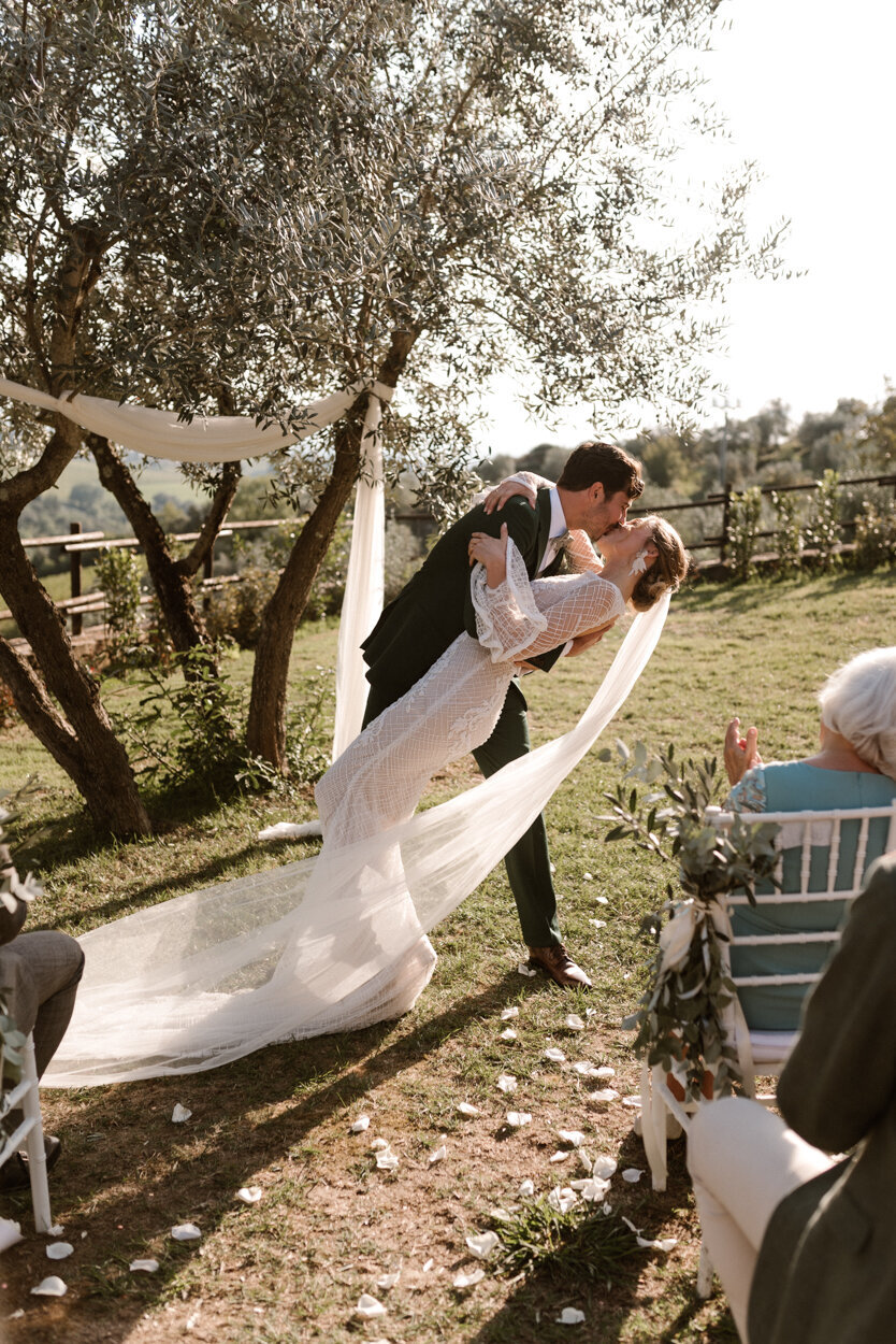 98_weddingphotographer_tuscany_kimcapteinphotography