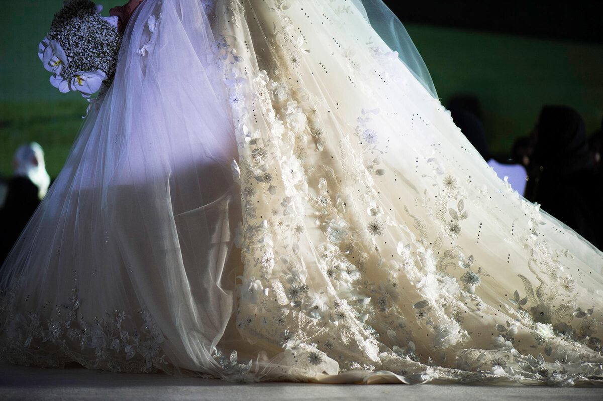 002_Abu_Dhabi_Desert_Wedding_Couple_Wedding_Female_Photographer_Saskia_Marloh