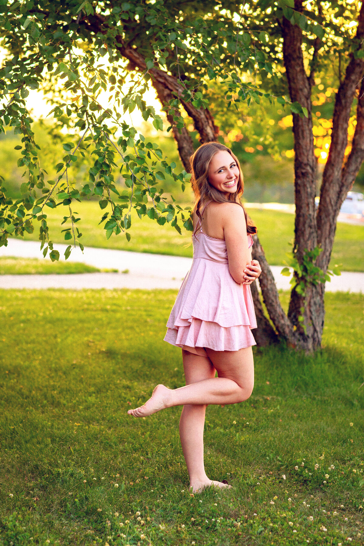 DeepshikhaKushwaha-HighSchoolSeniorPhotography-MilwaukeeWisconsin-4287-DeepshikhaKushwaha- SeniorPhotography-Waukesha WI 