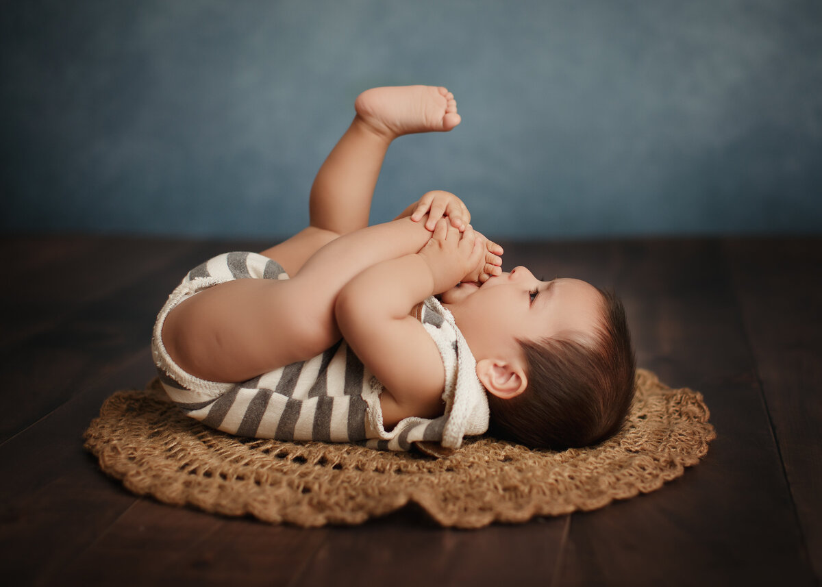 Sitter-Milestone-Photographer-Photography-Vaughan-Maple-44