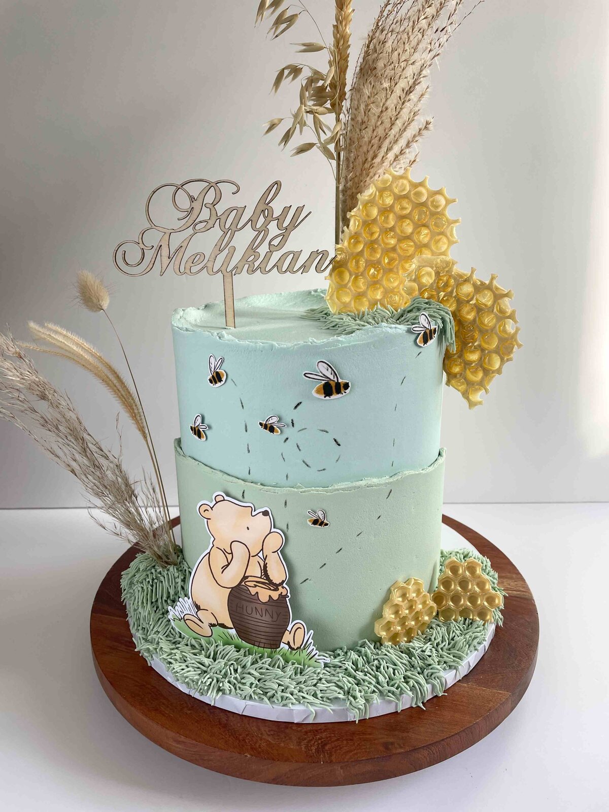 baby shower cake designer maker cambridgeshire gender reveal