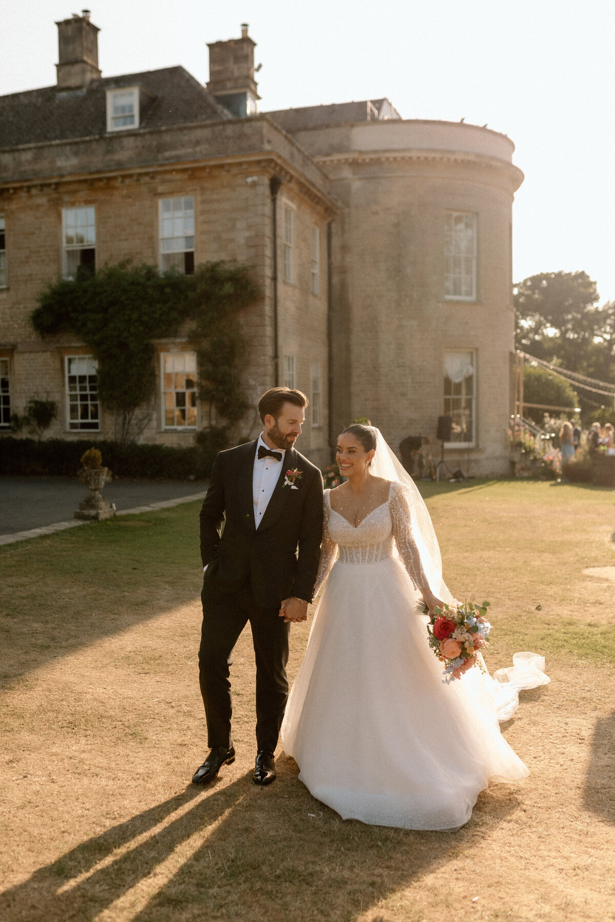 Lina&Drew_BabingtonHouseWedding_SohoFarmHouse_lauradeanphotography_dorsetweddingphotographer-87