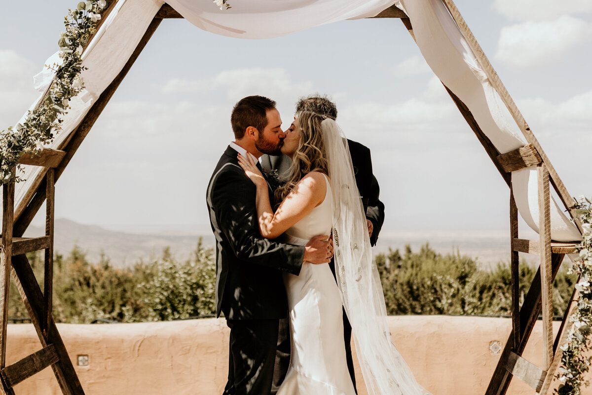 intimate wedding ceremony in Santa Fe, New Mexico