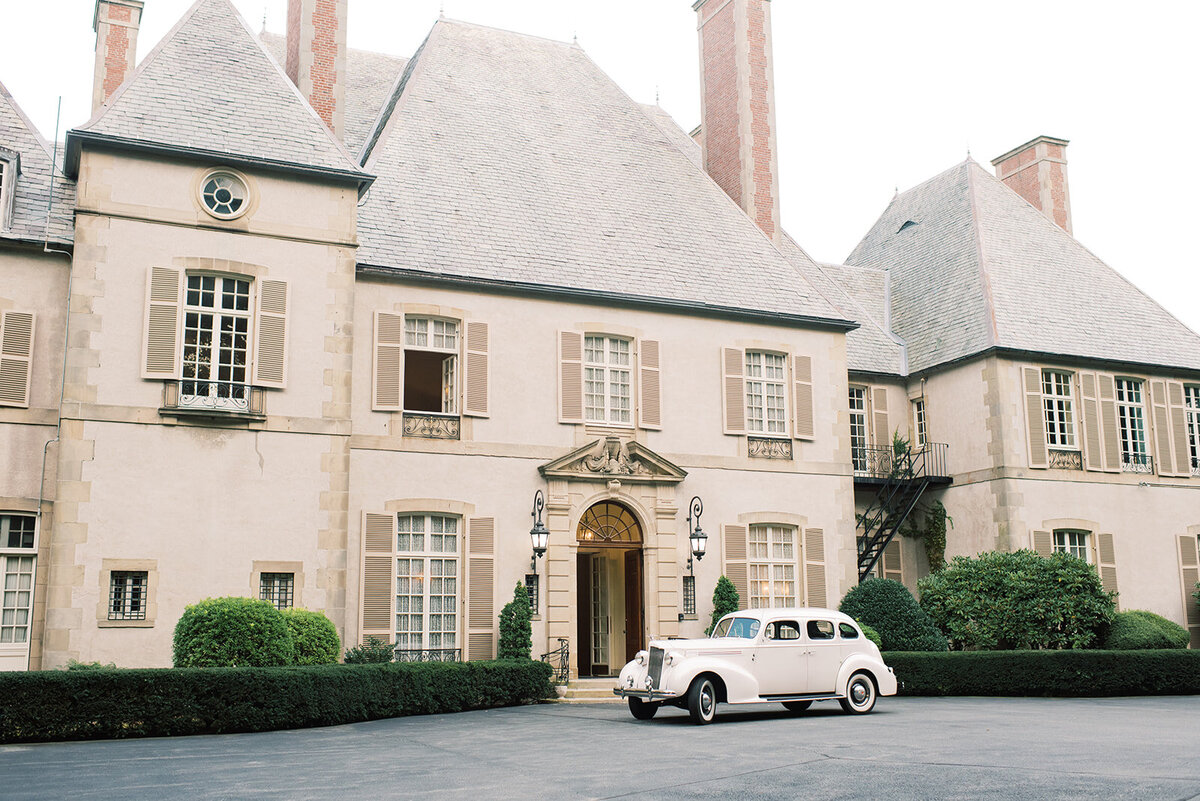 Vintage Wedding Car at Glen Manor House