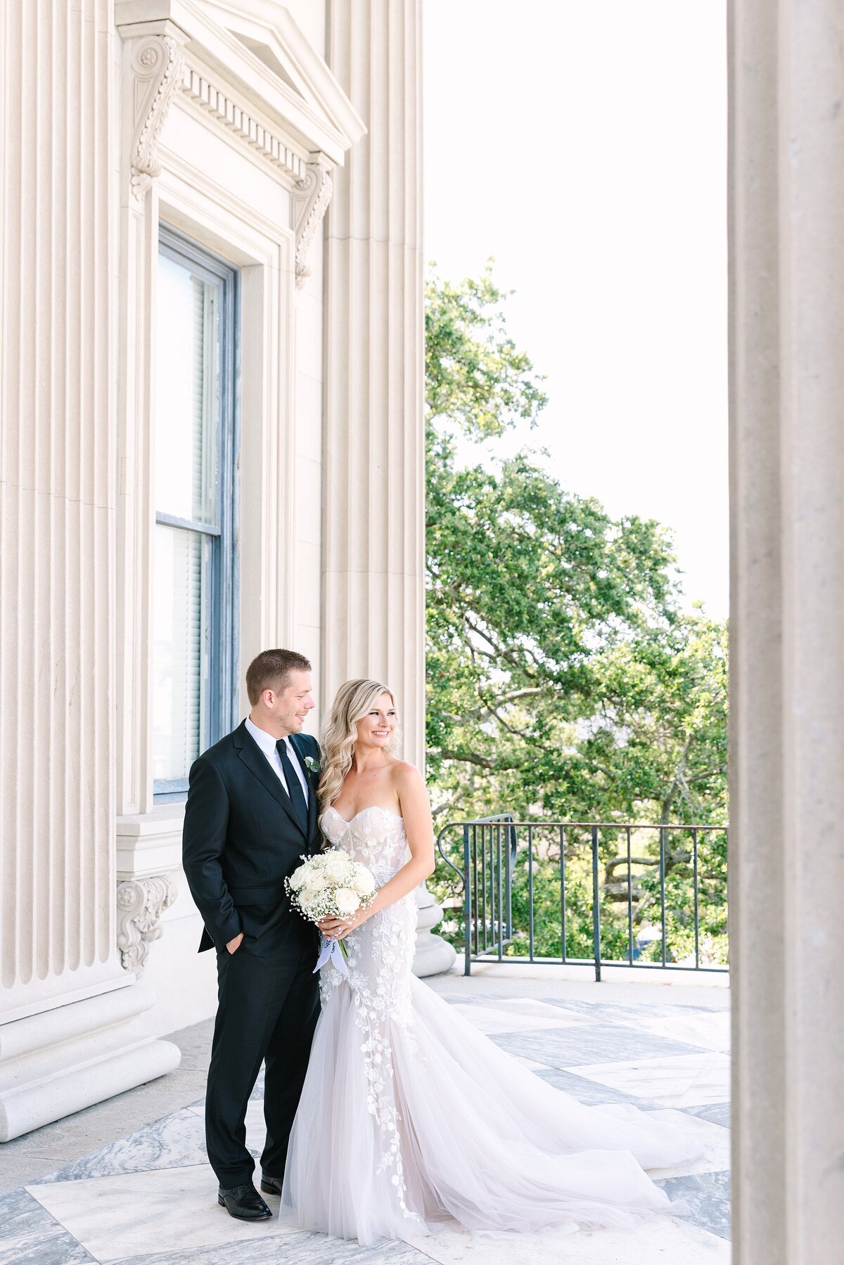 Charleston-Wedding-Photographers-Dana-Cubbage-Cedar-Room_0020