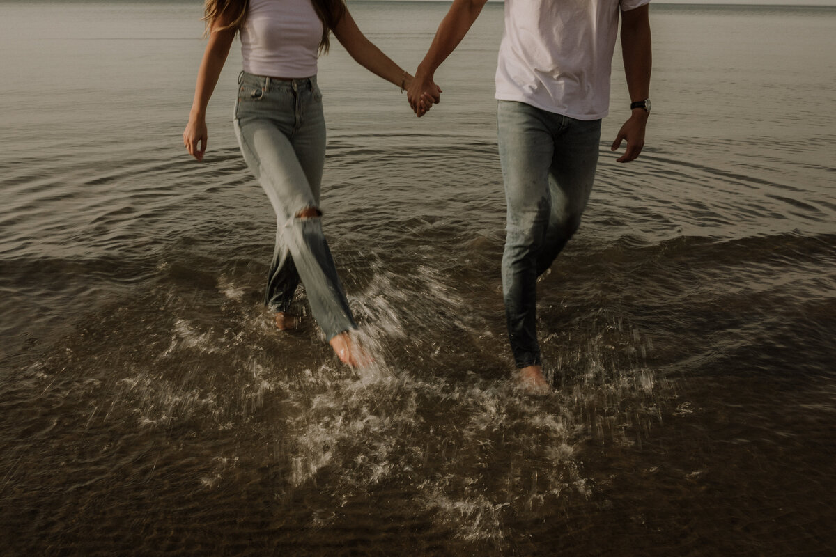 brooke-max-engagement-fall-autumn-wasaga-beach-sunset-barrie-lake-37
