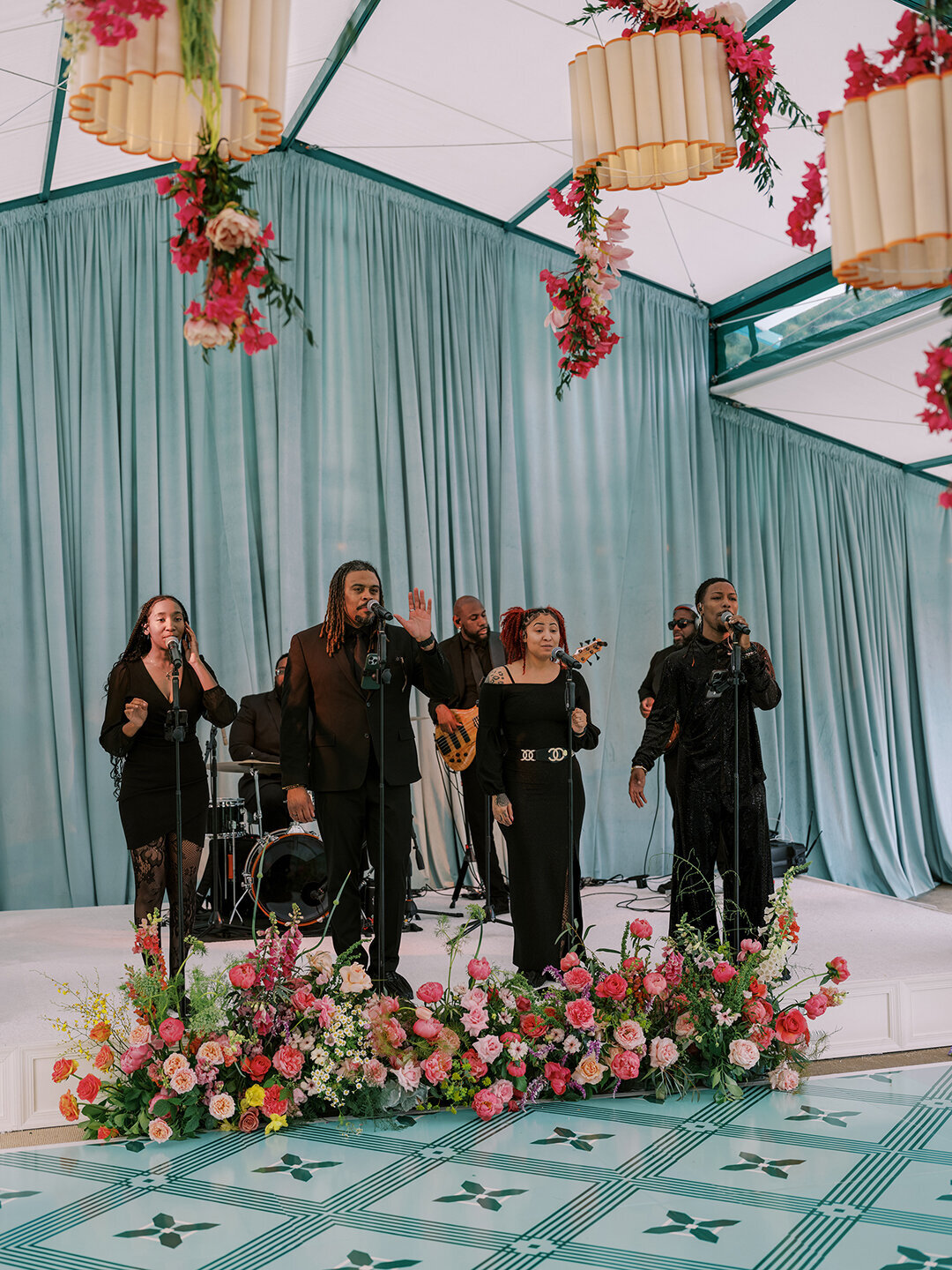 KathleenRob5-3-25GlenstoneGardenVA-VickiGraftonPhotography-941