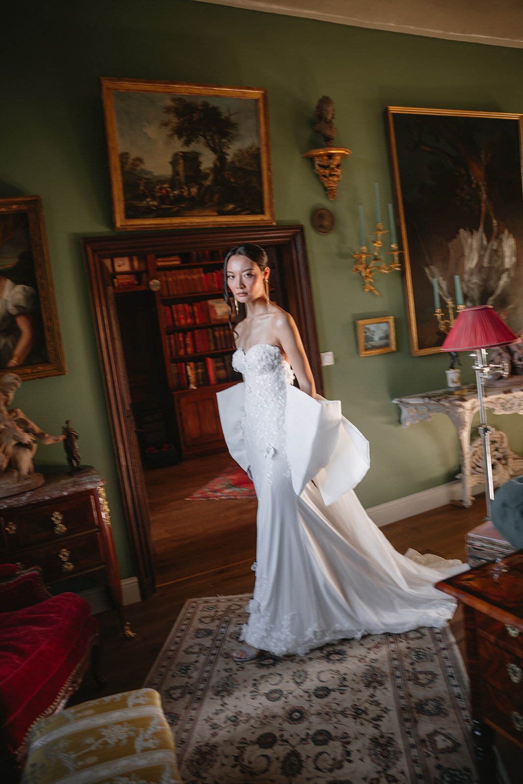 Wedding_Château _France_florist_trend _2025_maximalist_flowers_Capucineatelierfloral395