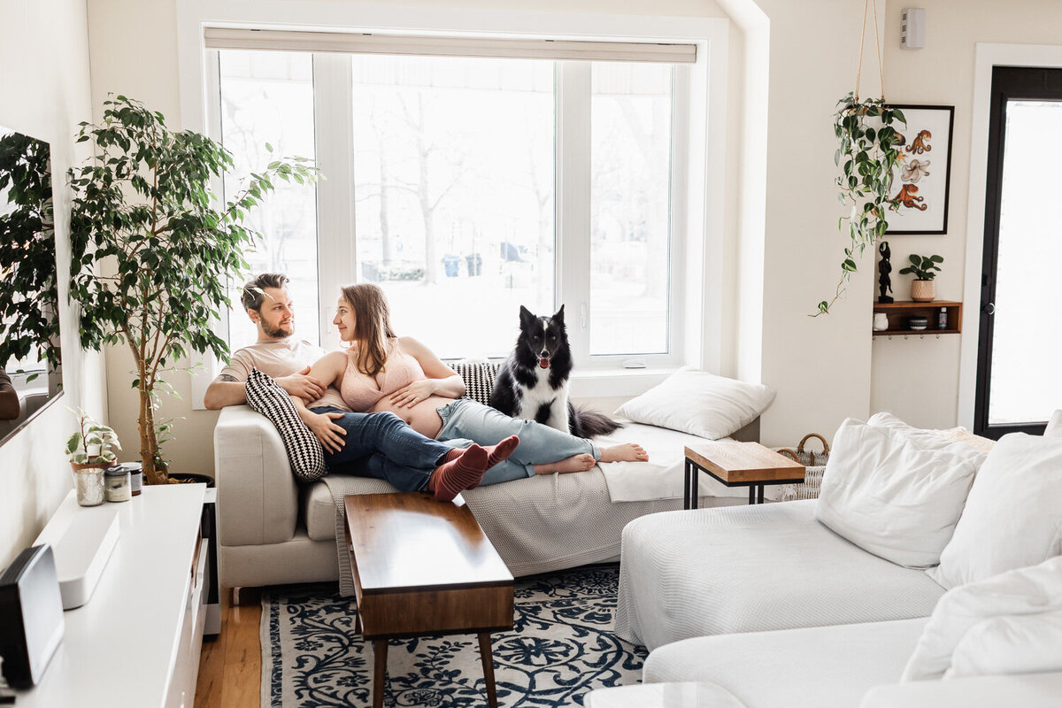 Natural Maternity Portraits in Toronto