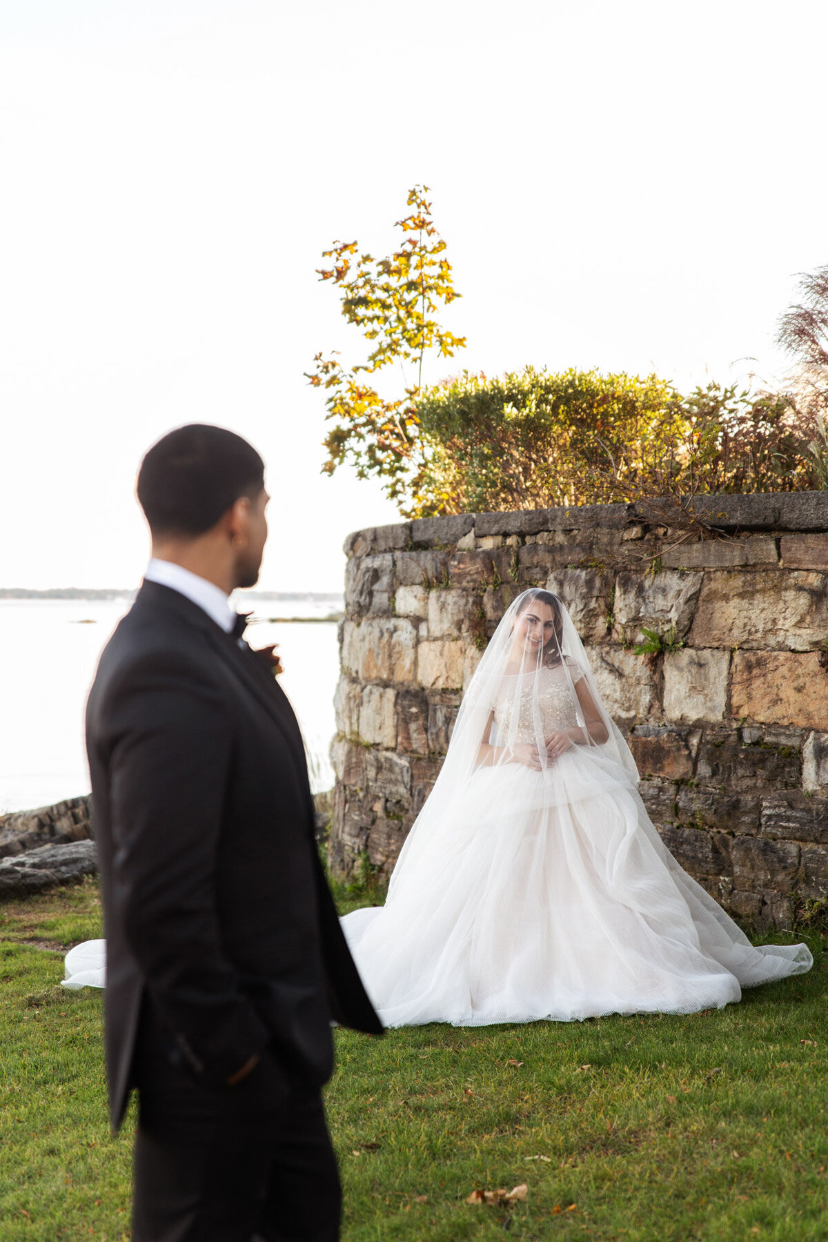 best afforadable elopement and wedding photographer in new york city and new jersey mamaroneck beach and yacht club ceremony and reception-39