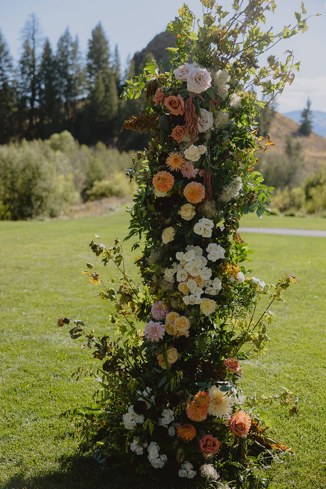 trail-creek-cabin-end-of-summer-wedding-kelly-jackson-details-2