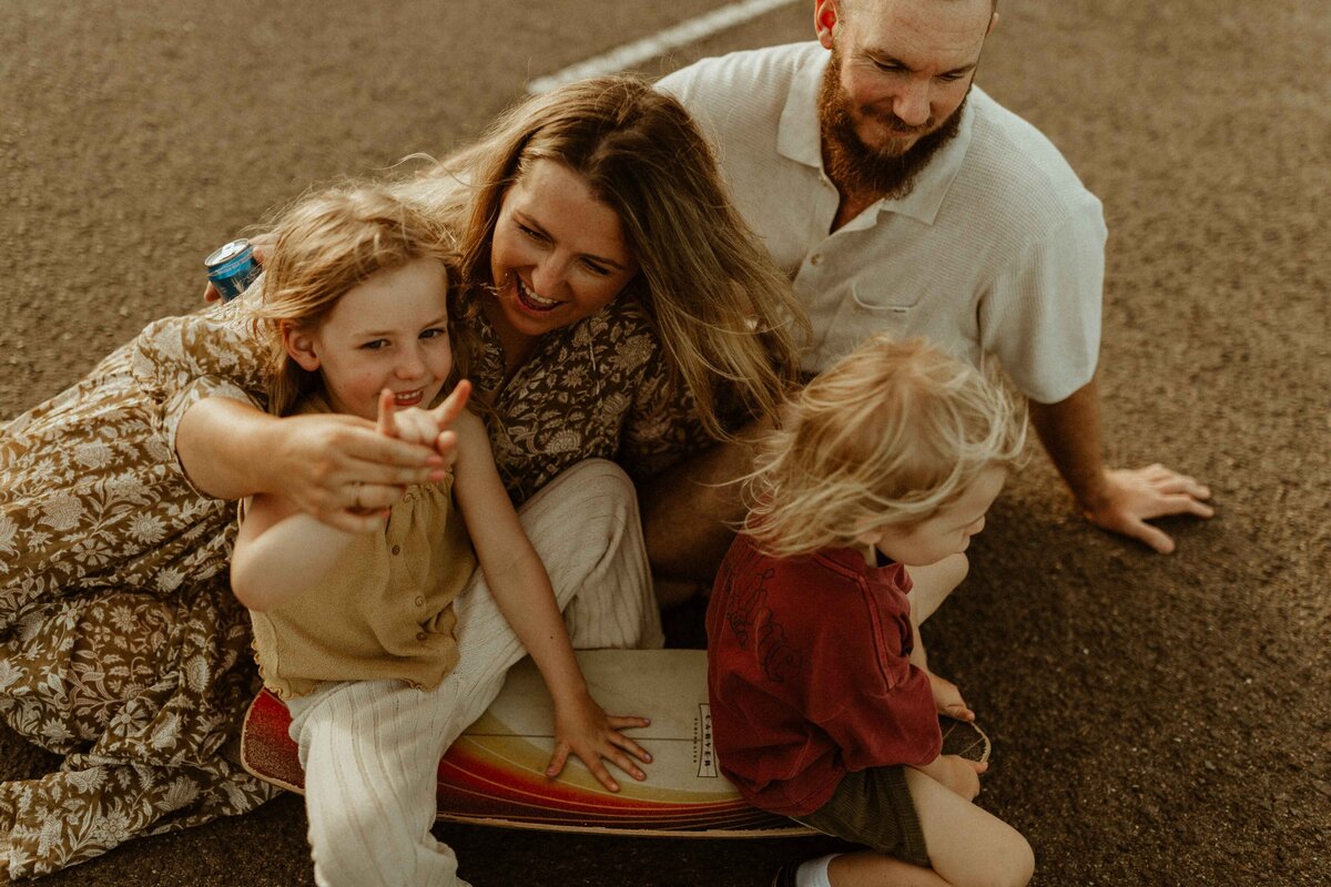 emmawandphotography_bundneena_kurnell_motherhood_sutherlandshirephotographer_cronullaphotographer_motherhood_sydneymotherhoodphotographer_royalnationalpark_familyphotographer_sutherlandshirefamilyphotographer_cronullafamilyphotographer_beachshoot_beachfamilysession_vanlife_urbanfamilyphotographer