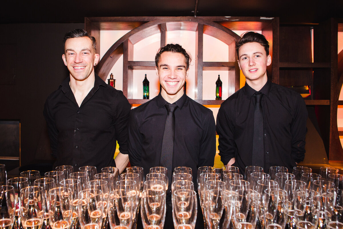 5 cocktail-staff-hire