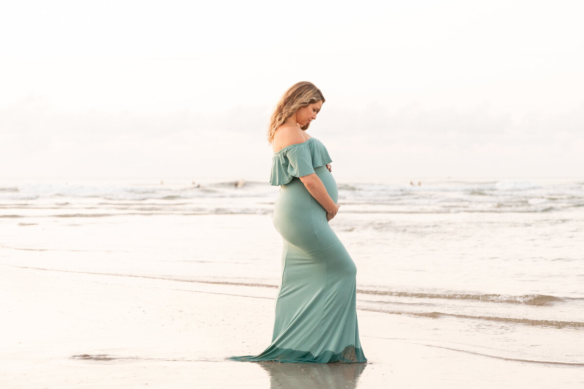 romantic-maternity-beach0X4A7296