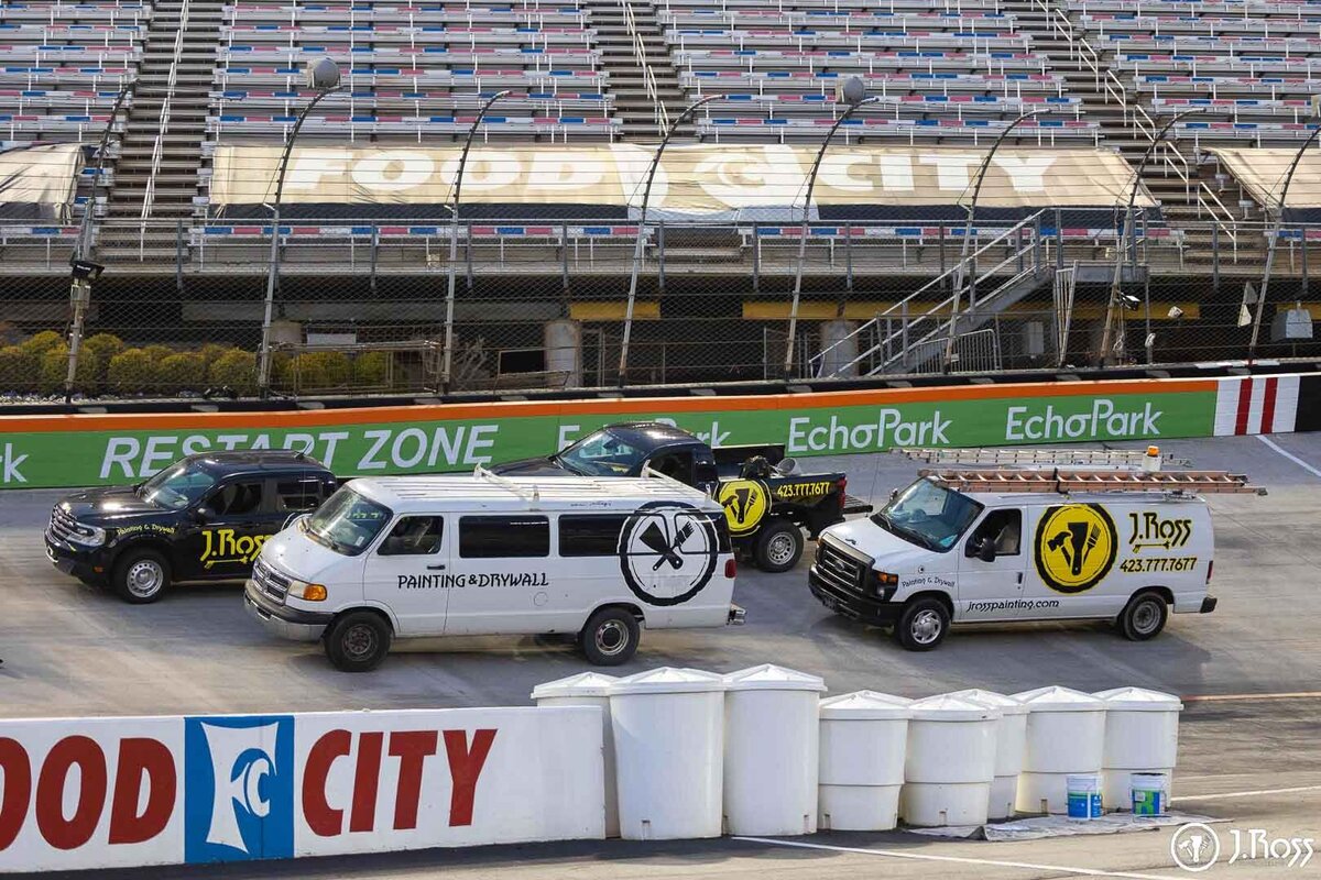 BRISTOL-MOTOR-SPEEDWAY-COMMERCIAL-PAINTING-J.ROSS-6-2