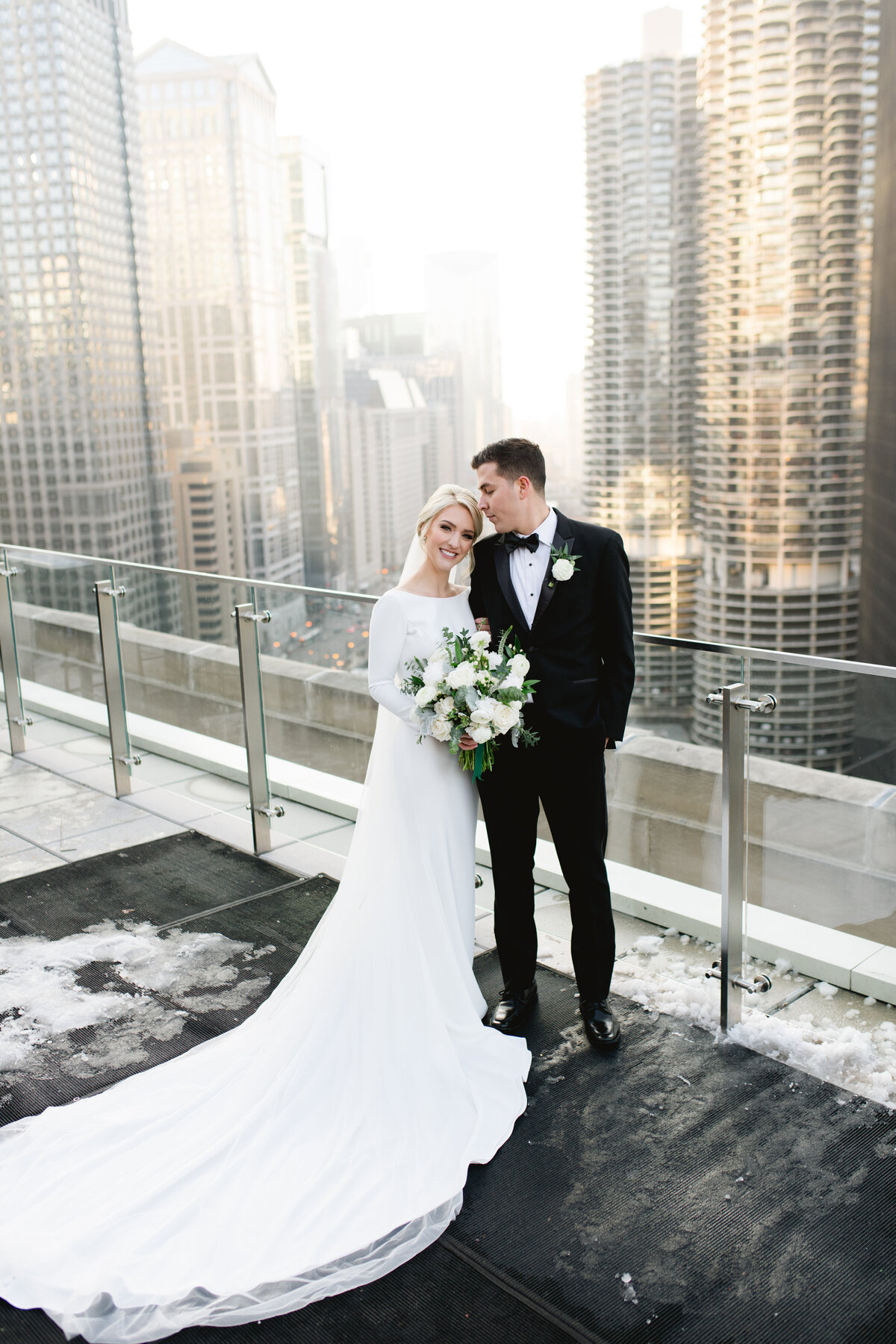 Niki Marie Photography Classic Timeless Wedding Photographer Detroit Michigan Chicago Illinois New York New Destination Travel Fine Art High End Luxury Wedding Engagement Elopement Photo Black White Elegant Traveling Travel City20