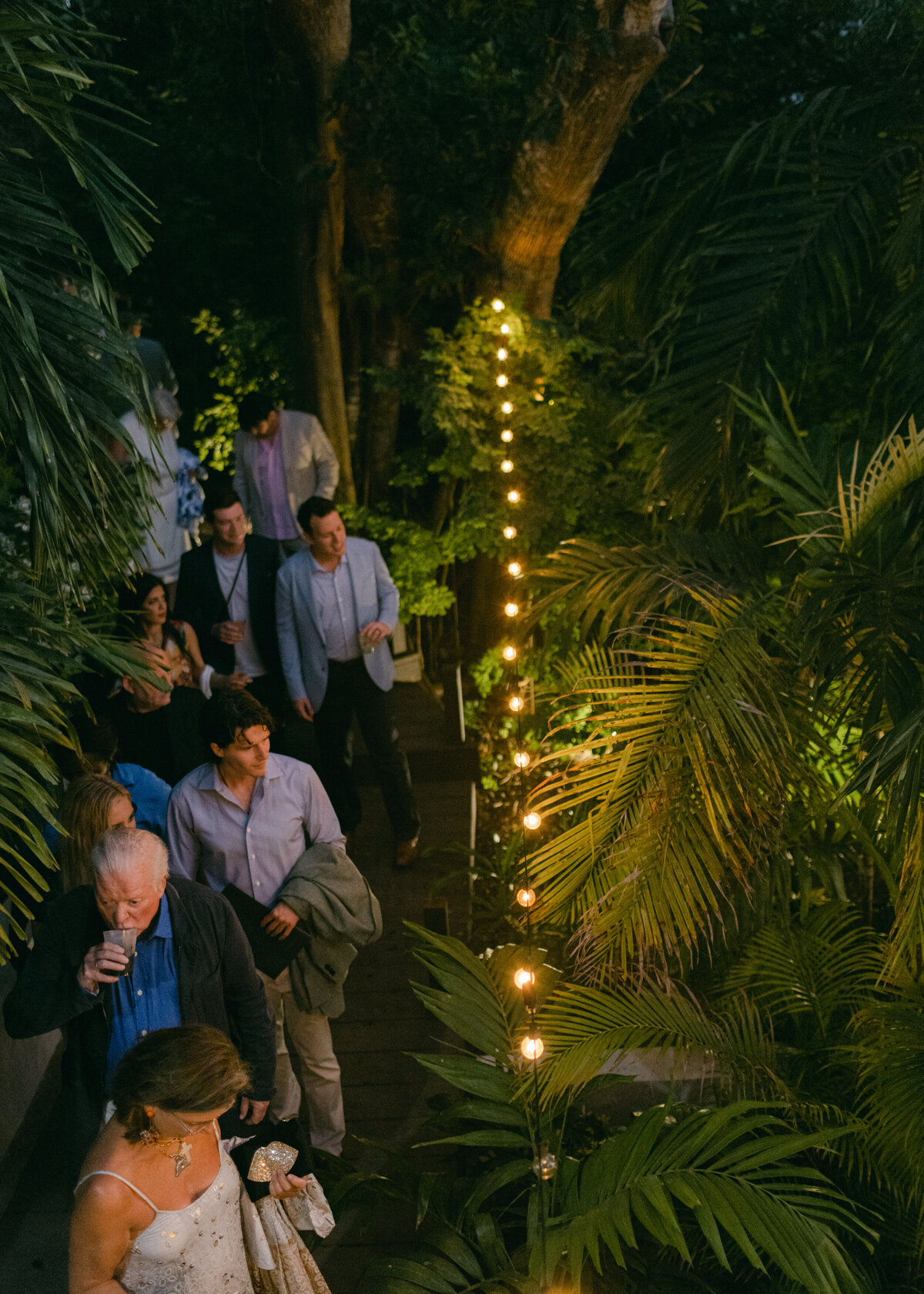 alessandra-shane-harbour-island-wedding-hollyclarkphotography-h-991