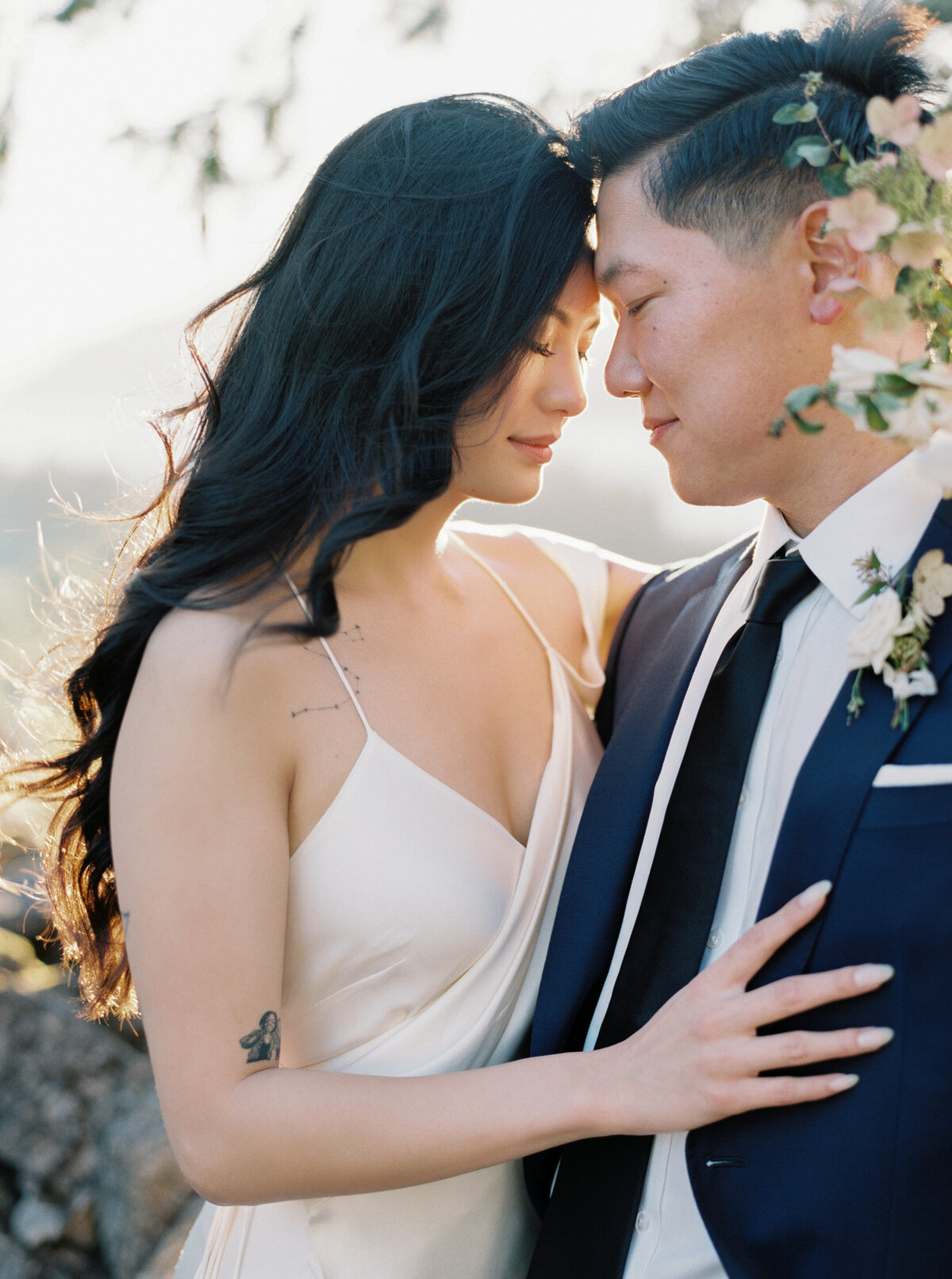 griffin-house-wedding-in-hood-river-oregon-by-the-tenneys-photographers-48