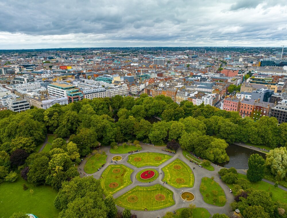 Waterstone - Fitzwilliam Hotel - Dublin - Luxury Boutique Hotel - shutterstock_2350083065