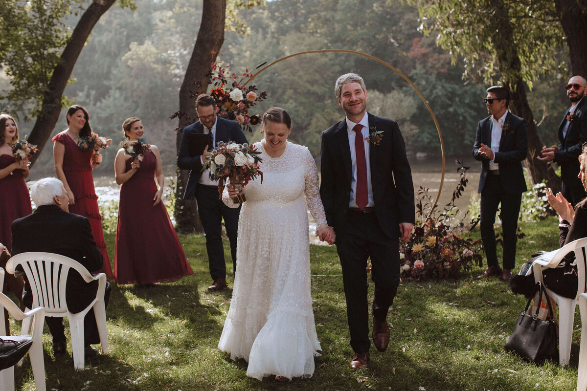 milwaukee-outdoor-wedding-nikki-n-photography-208