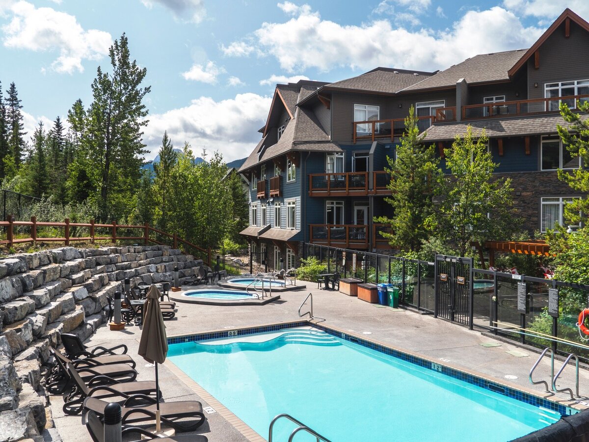 BLACKSTONE RESORT 8