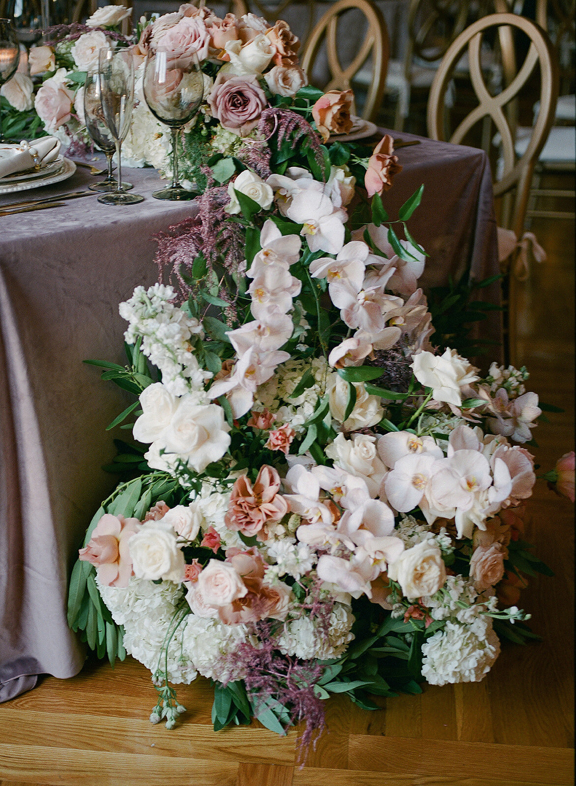 Kate_Murtaugh_Events_wedding_planner_floral_garland_reception_Rosecliff_Mansion