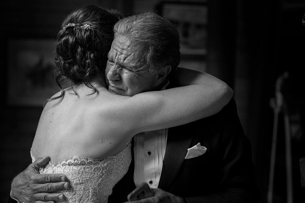Father daughter wedding day moments