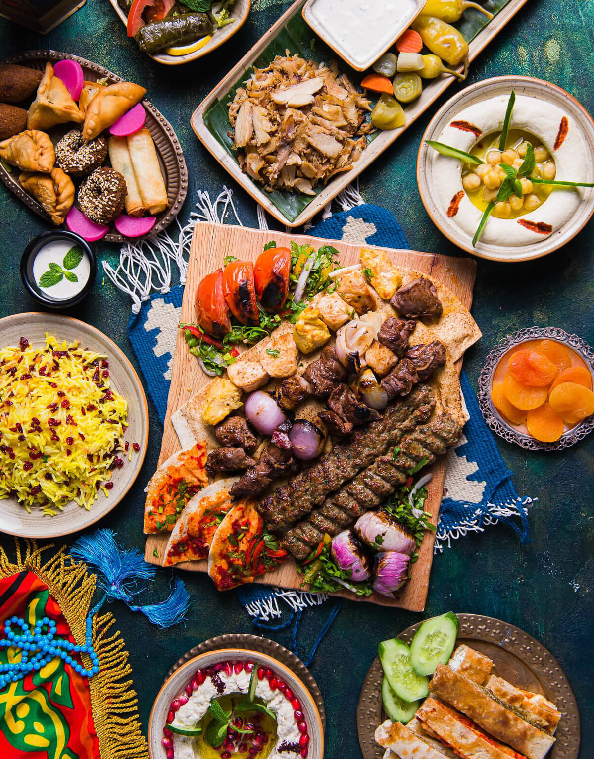 50.-Ramadan-Feast-Mixed-Grill-Platter-Shawarma-Hummus-Mezze-Qasr-Al-Sultan
